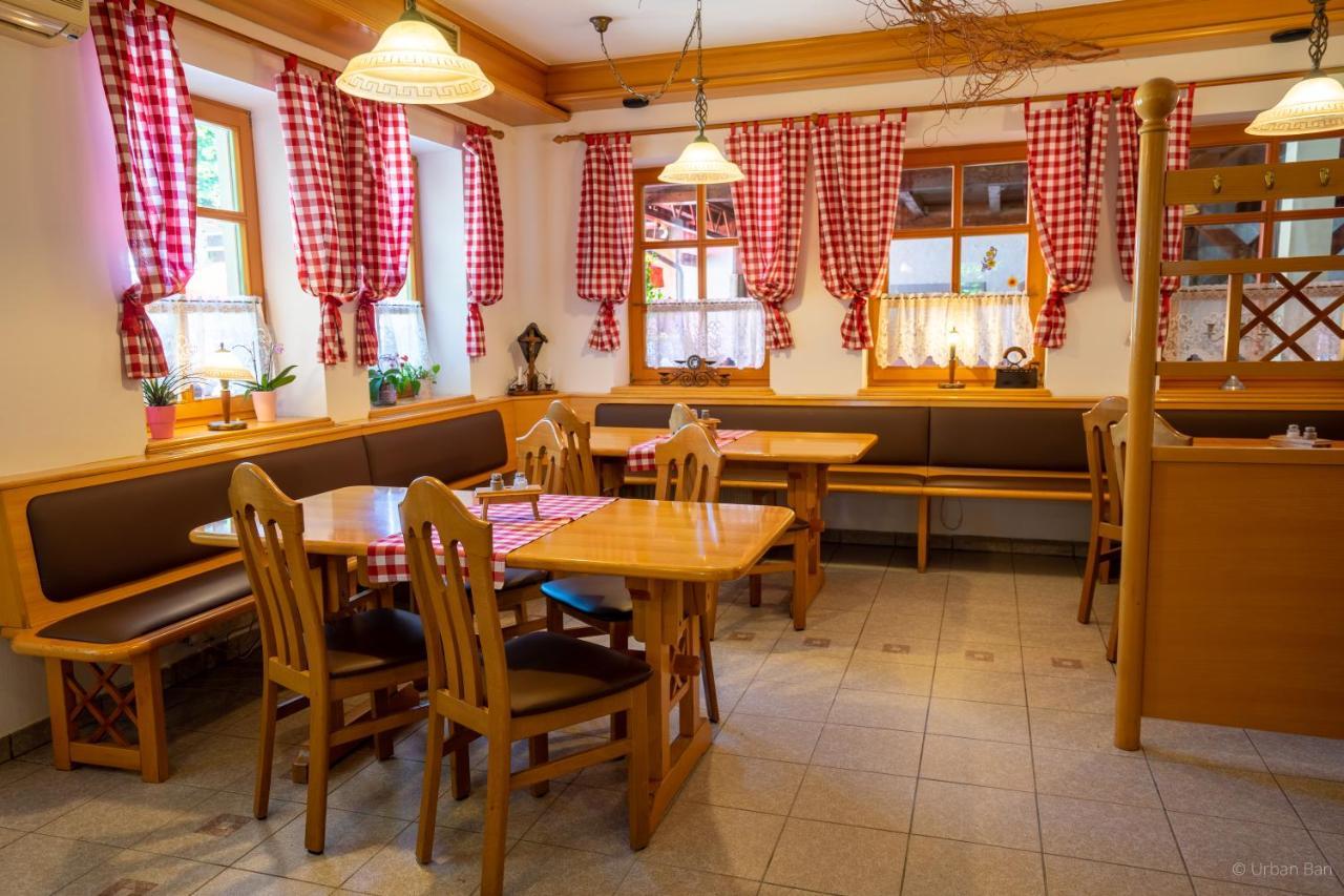 Gostilna Logar Hotel Hotemaze Eksteriør billede